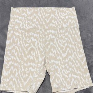 Aerie High Waist Cream Patterned Shorts